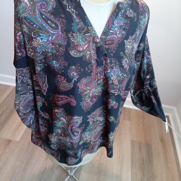 Black Rainn 1X Paisley Print Fall Blouse - Picture 4 of 9